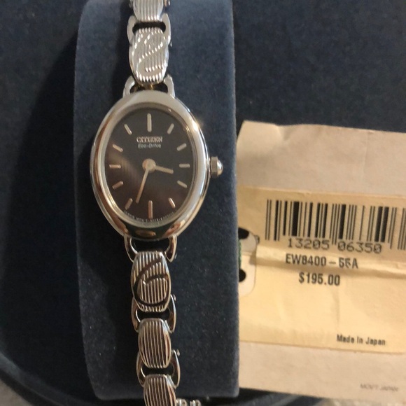 Citizen Women\'s Silver Bracelet Watch